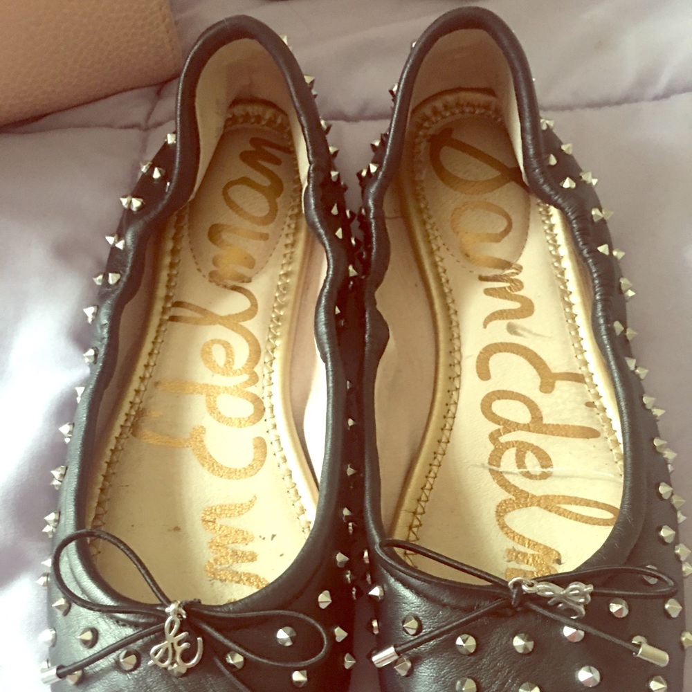 Flat ballerina style shoes